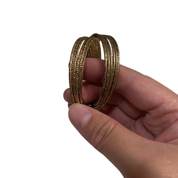 Bundle Jewelry Necklaces & Earrings Set of 5 Pieces - Picture 2 of 11